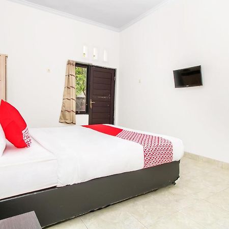 Oyo 2984 Berlian House Ungasan Hotel จิมบาราน ภายนอก รูปภาพ
