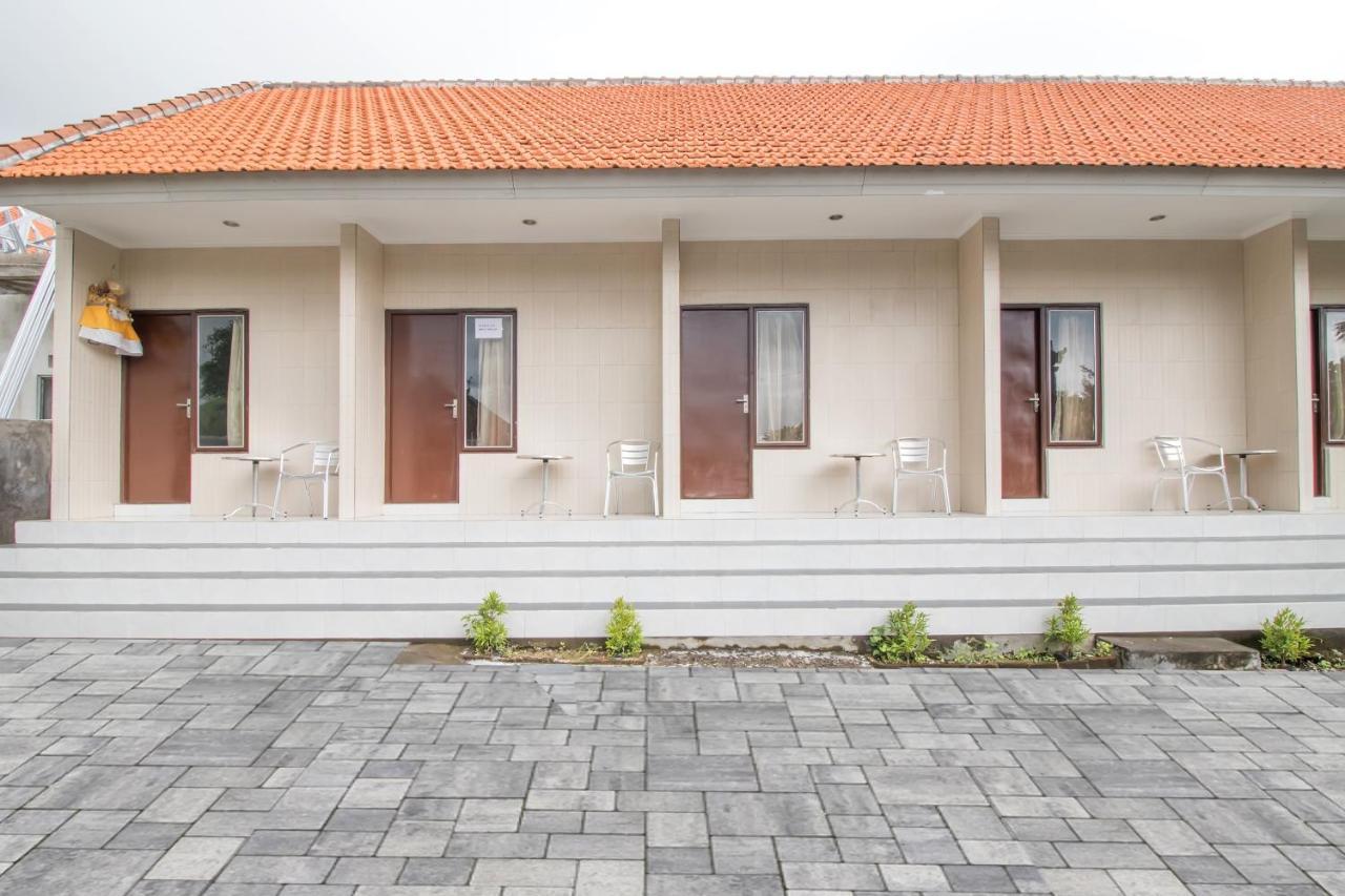 Oyo 2984 Berlian House Ungasan Hotel จิมบาราน ภายนอก รูปภาพ