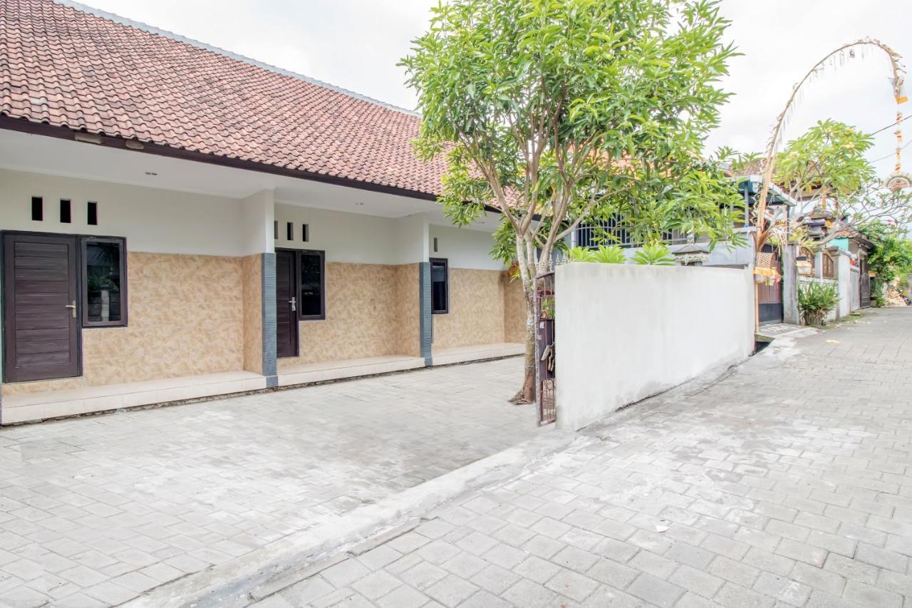 Oyo 2984 Berlian House Ungasan Hotel จิมบาราน ภายนอก รูปภาพ