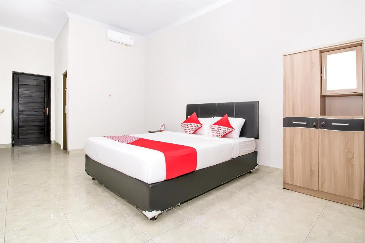 Oyo 2984 Berlian House Ungasan Hotel จิมบาราน ภายนอก รูปภาพ